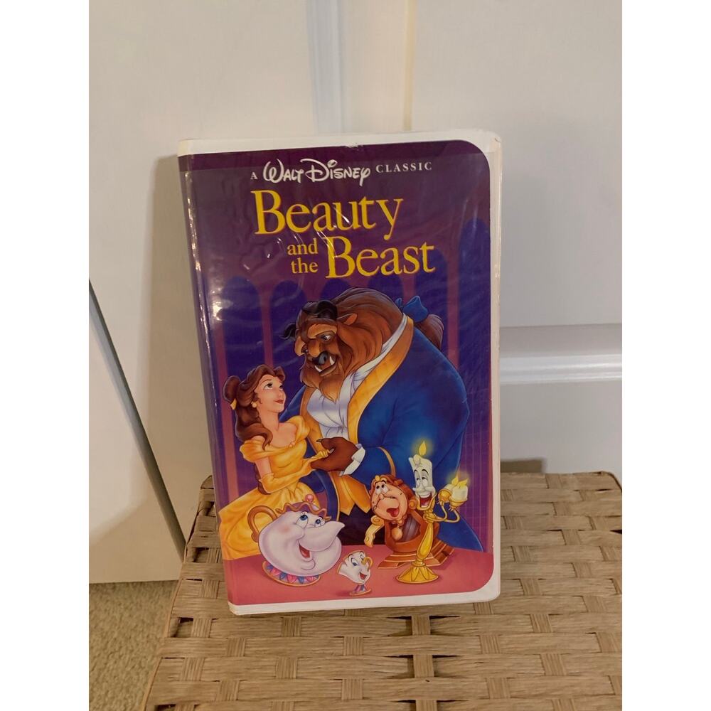 Black Diamond Vintage Disney Classic Beauty And The beast VHS (RARE 1325)